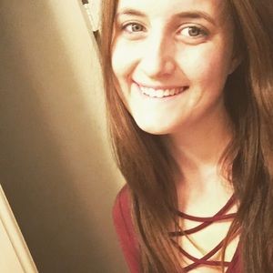 Meet your Posher, Felicia